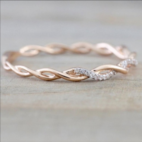 NEW 18K Rose Gold Diamond Twisted Ring - Picture 4 of 5